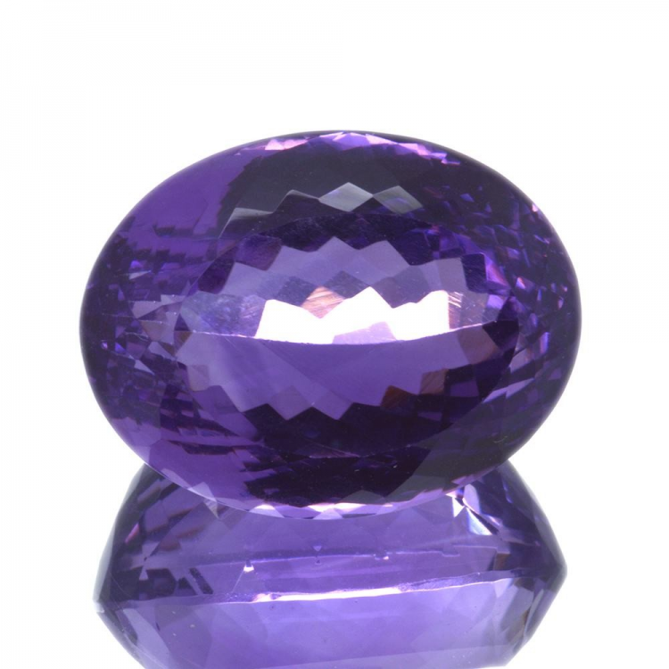 34,07 ct Amethyst im Ovalschliff 22,08 x 17,08 mm