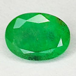 0.78ct Smaragd ovalschliff 6.2x4.7mm