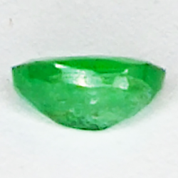 0.45ct Esmeralda talla oval 6.0x3.9mm