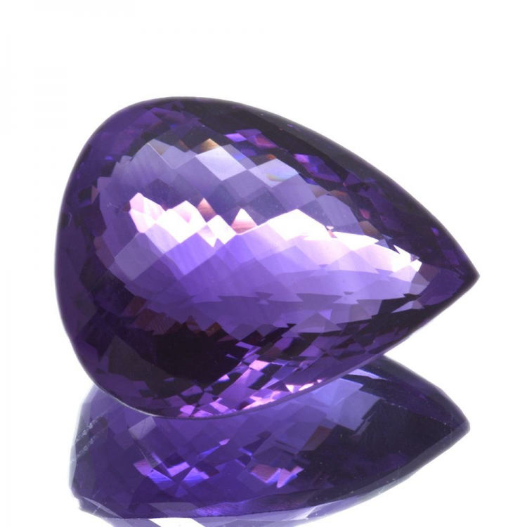 43,83 ct Amethyst im Birnenschliff, 26,85 x 20,94 mm