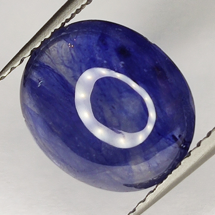 4.70ct Zaffiro Blu cabochon ovale 11.0x9.5mm