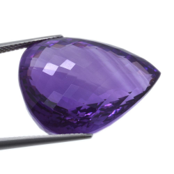 43,83 ct Amethyst im Birnenschliff, 26,85 x 20,94 mm