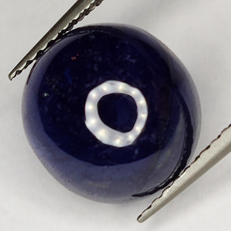 7.66ct Bleu Saphir cabochon ovale 10.4x9.8mm