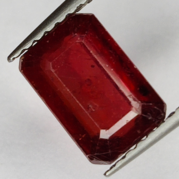 2.55ct Ruby emerald cut 8.5x5.7mm