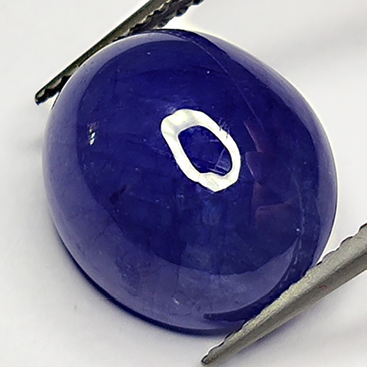 8.90ct Bleu Saphir cabochon ovale 12.2x10.7mm