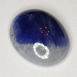 4.70ct Bleu Saphir cabochon ovale 12.0x9.1mm