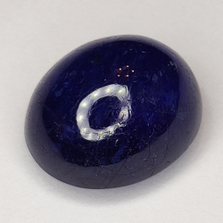 9.06ct Blauer Saphir cabochon oval 12.2x10.3mm