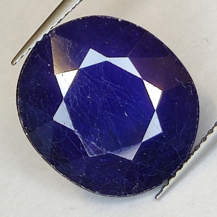 15.05ct Blauer Saphir Ovalschliff 15.3x13.8mm