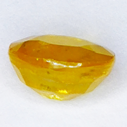 2.26ct Zaffiro Giallo taglio ovale 7.9x6.5mm