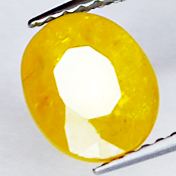 2.26ct Zaffiro Giallo taglio ovale 7.9x6.5mm