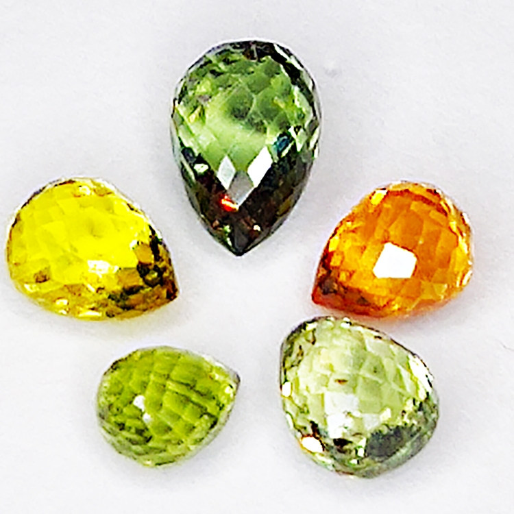 1.86ct Saphir Songea multicolore coupe briolette 5.0x3.5mm 5pcs