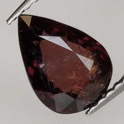 1.46ct Tormalina Rubellite taglio pera 8.9x6.2mm