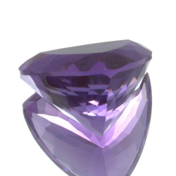 Améthyste taille trilliant 10,52 ct 15,13 x 15,38 mm