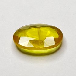 1.22ct Saphir Jaune coupe ovale 8.8x6.3mm