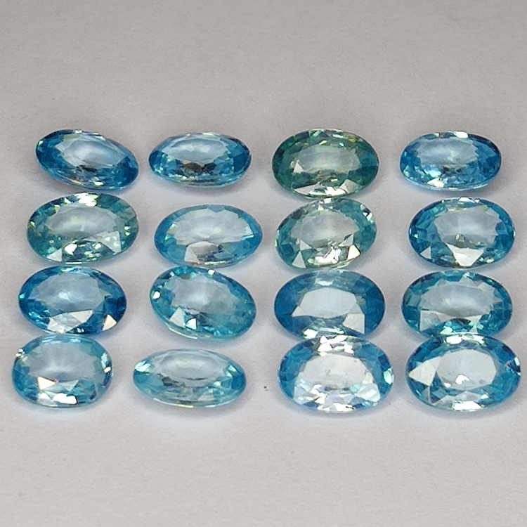 9.33ct Zircón Azul talla oval 5x4mm 12pz