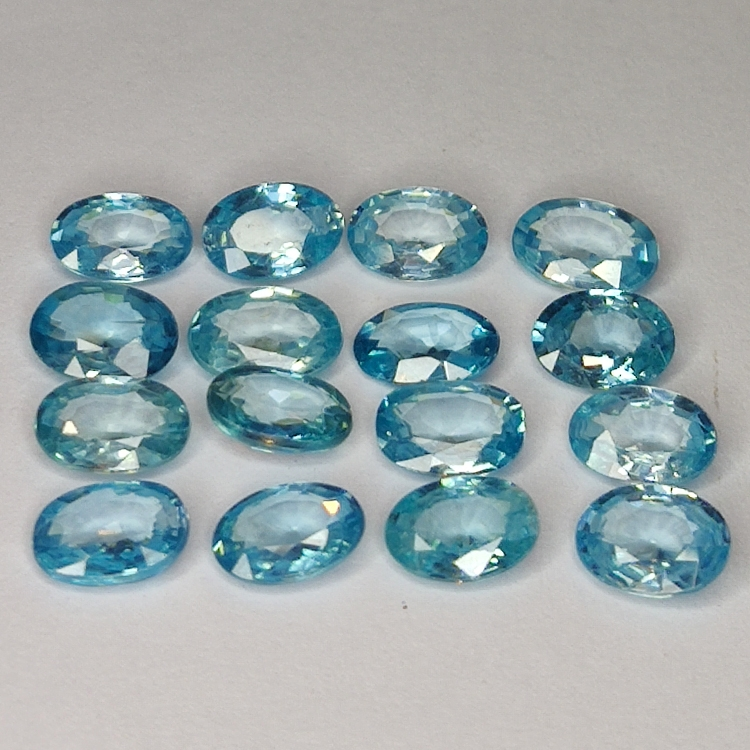 9.64ct Zircon Bleu coupe ovale 6x4mm 16pcs