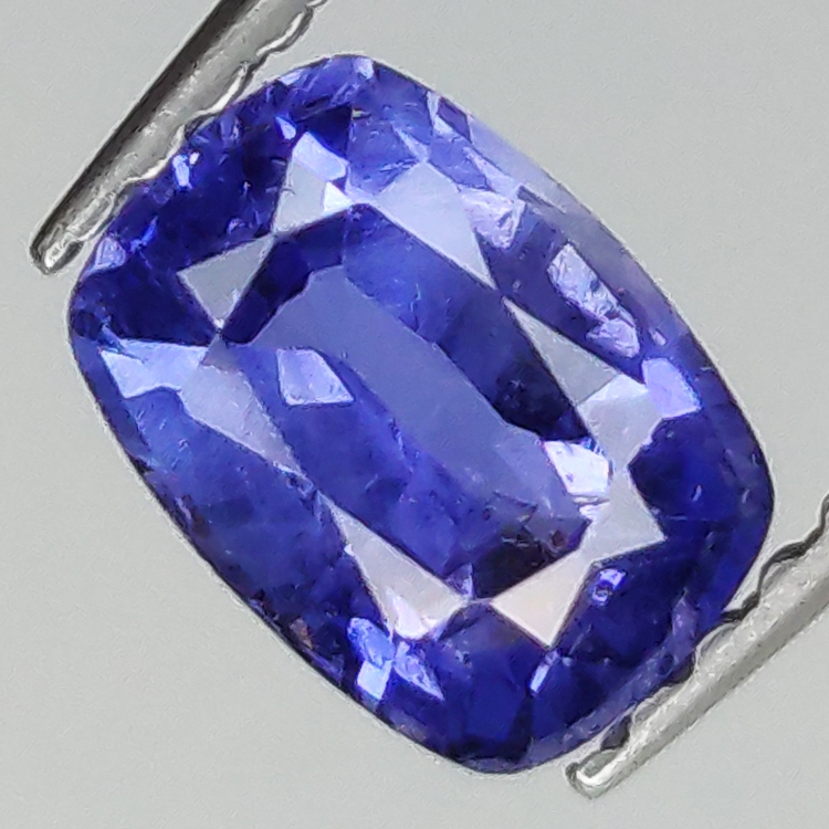 1,08ct Blauer Saphir Kissenschliff 6,7x4,8mm