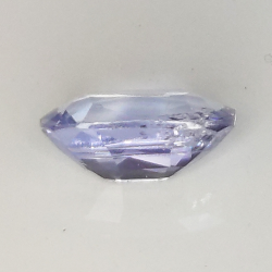 1.31ct Saphir Violet coupe coussin 7.9x5.0mm