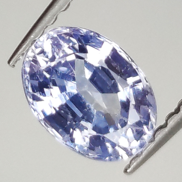 1.06ct Violet Sapphire oval cut 6.9x5.0mm