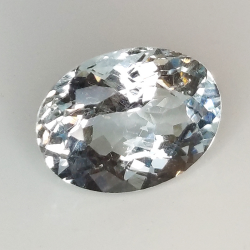 3.58ct Acquamarina taglio ovale 11.8x8.8mm