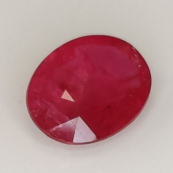 Rubino certificato taglio ovale da 1,19 ct, 7,8x6,0 mm