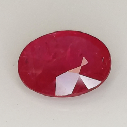 Coupe ovale rubis certifiée 1.19ct 7.8x6.0mm