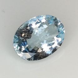 1.81ct Aigue-marine coupe ovale 9.8x7.1mm