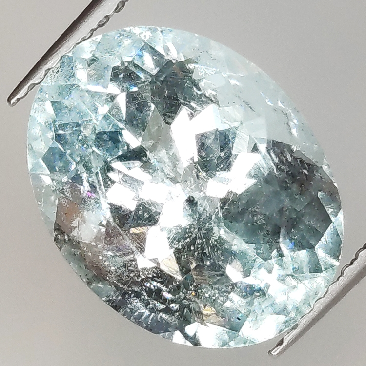 6.34ct Acquamarina taglio ovale 13.8x10.7mm