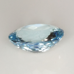 4.77ct Acquamarina taglio ovale 12.2x10.7mm