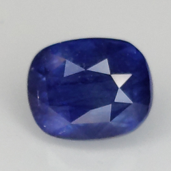 Coussin saphir bleu 1.63ct 6.8x5.5mm