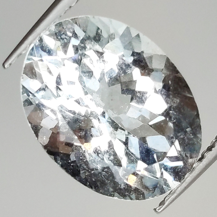 3.28ct Aquamarine oval cut 11.8x8.9mm