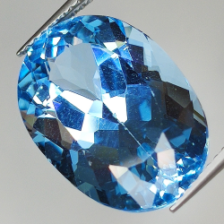 15.57ct Blue Topaz oval cut 17.7x12.4mm