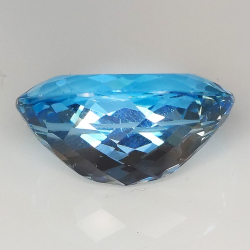 15.57ct Blue Topaz oval cut 17.7x12.4mm