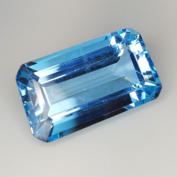 23,65ct Blautopas smaragdschliff 22,4x12,8mm