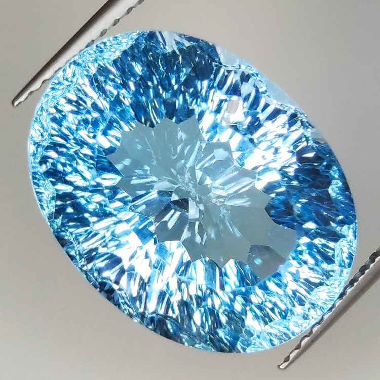 20.98ct Blue Topaz oval cut 18.2x13.7mm