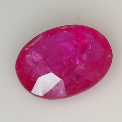 2,86ct Rubin ovalschliff 10,0x7,6mm