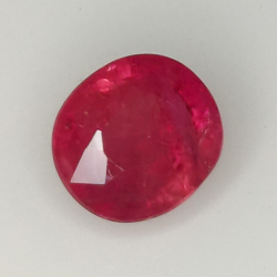 2,24ct Rubin ovalschliff 7,6x6,8mm