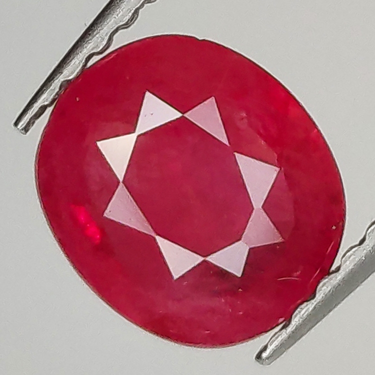 1.46ct Ruby oval cut 7.5x6.4mm