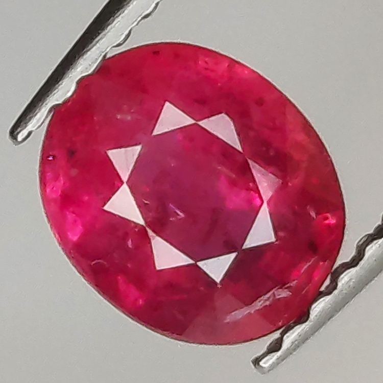 1.33ct Ruby oval cut 7.0x5.9mm