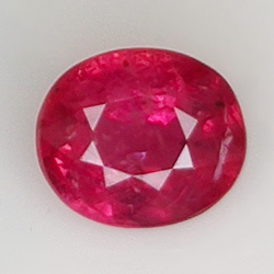 1.33ct Rubis coupe ovale 7.0x5.9mm