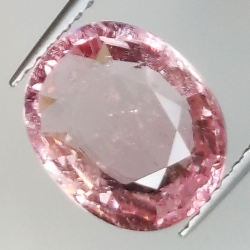 3.61ct Tourmaline Rubélite coupe ovale 11.0x9.0mm