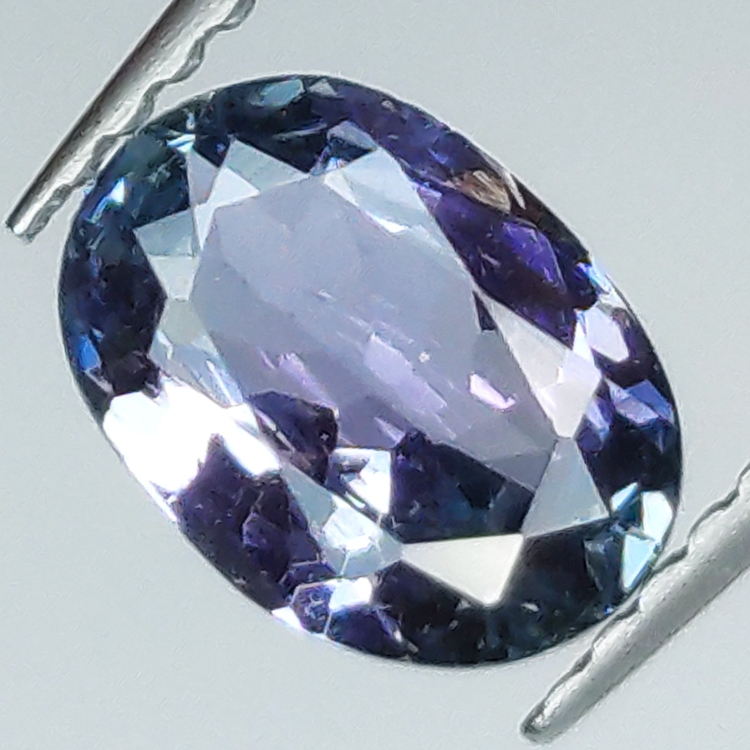 1.14ct Tanzanite oval cut 7.9x5.7mm