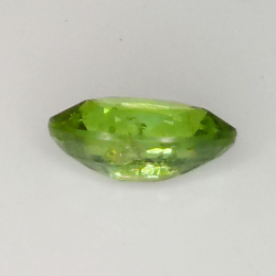 0,75ct Demantoid-Granat marquiseschliff 7,3x4,0mm