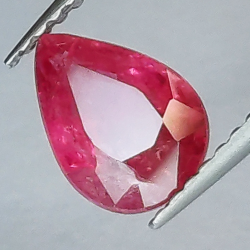 1.53ct Rubis coupe poire 8.2x5.9mm