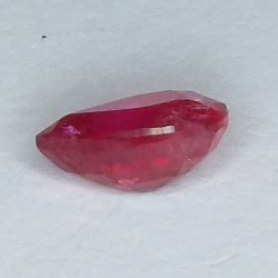 1.53ct Rubis coupe poire 8.2x5.9mm