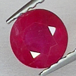 0,66ct Rubin rundschliff 5,2x5,1mm