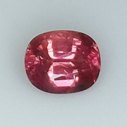 0.96ct Pink Sapphire oval cut 6.1x5.1mm