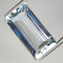 4.95ct Acquamarina taglio rettangolare 15.1x8.1mm