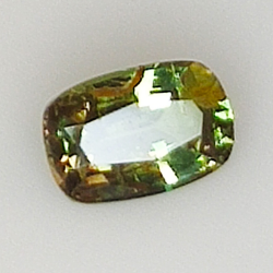 0.58ct Alexandrit Farbwechsel kissenschliff 6.0x4.0mm