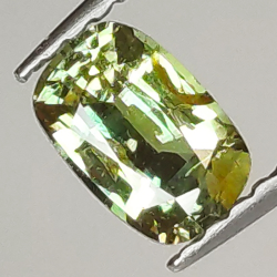 0.58ct Alexandrit Farbwechsel kissenschliff 6.0x4.0mm